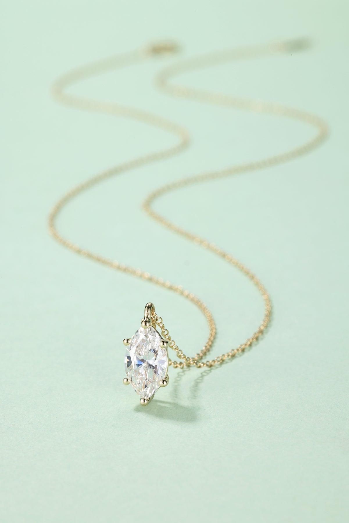 The Misty | Pendant Marquise Diamond Necklace