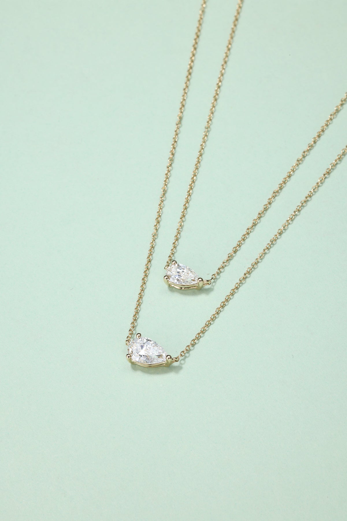 The Soprano | Horizontal Pear Diamond Necklace