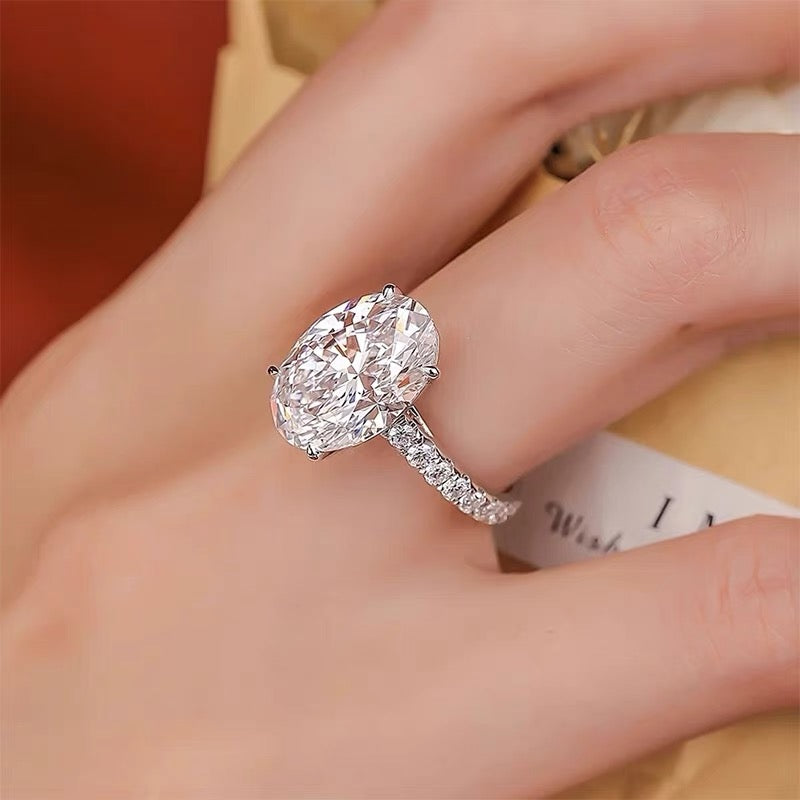 The Virtuoso | Pavé Grand Oval Ring