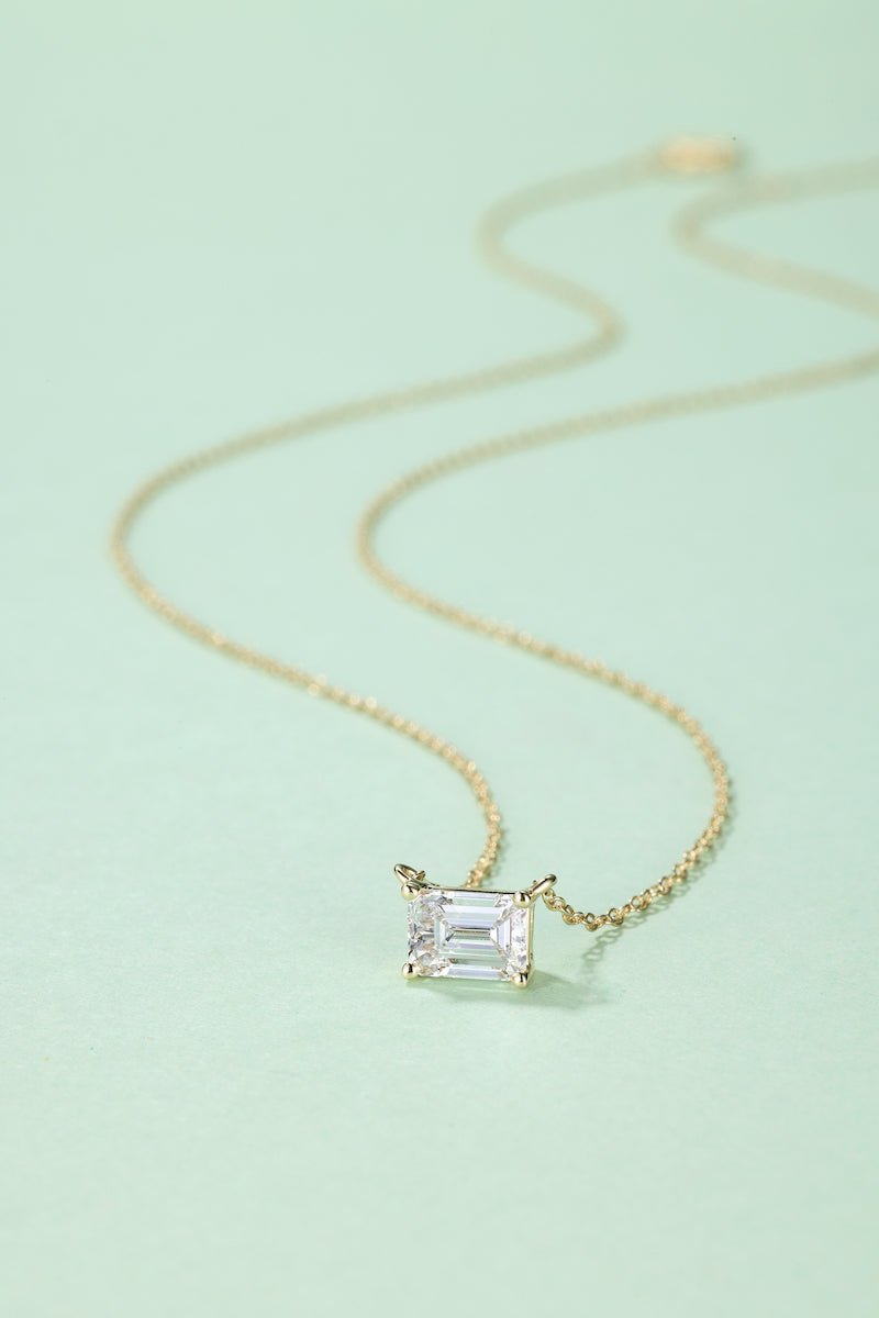 The Lucy | Horizontal Emerald Diamond Necklace